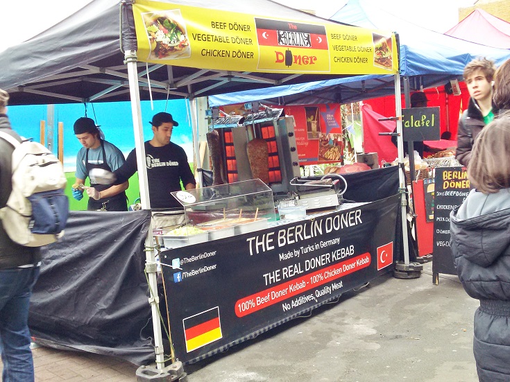 It's a Qualityworld! Ready for a Gourmet-Apokalpyse, Portobello Road Market, Notting Hill, London (Foto: Munich Globe Bloggers)