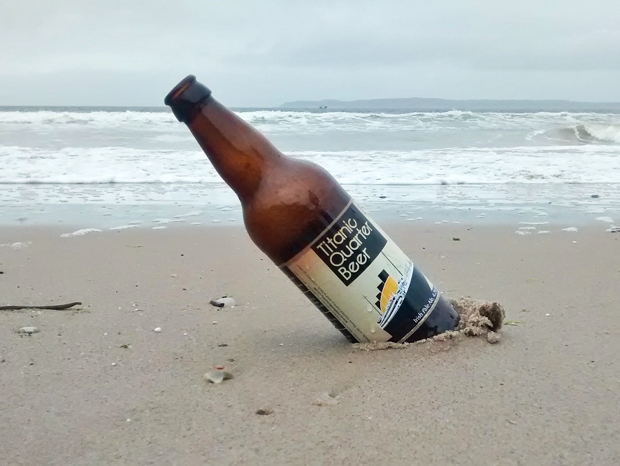 Lange versunken - für uns wieder aufgetaucht: RMS Titanic, Ballycastle Beach (Foto: Munich Globe Bloggers)