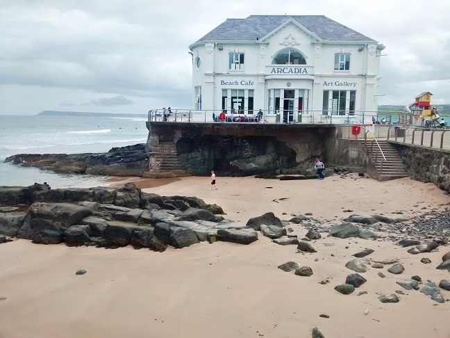 Ich will ein Haus, ein Käffchen und 'nen Nerd: Superpams Villa Kunterweiß, Portrush, Nordirland (Foto: Munich Globe Bloggers)